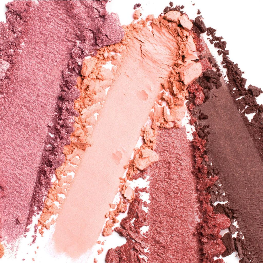 Beautiful colors in Avon's new matte eyeshadow quad called Bombshell.  Pinks and Browns:  https://www.avon.com/product/fmg-glimmer-matte-eyeshadow-quad-137595?rep=mybeauty